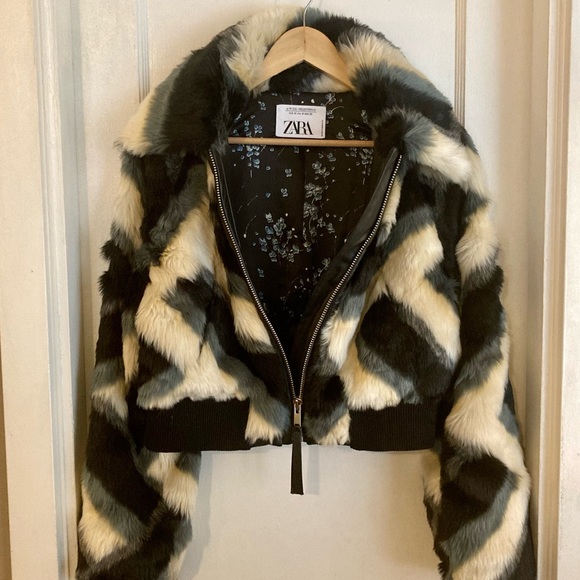 Zara Limited Edition Jacquard Jacket - Picture 2 of 2